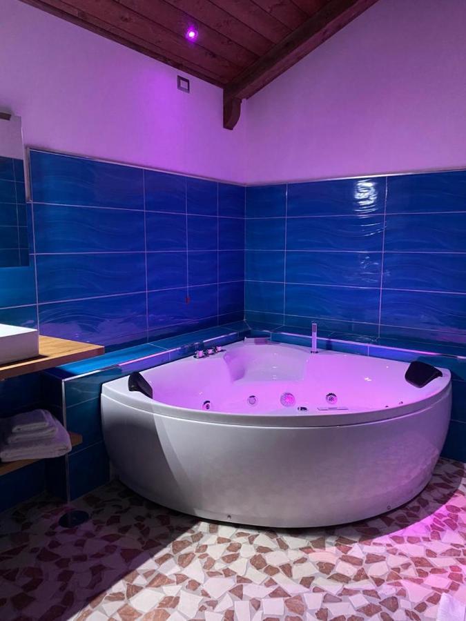Setteabbracci Suite & Apartments Baronissi Bagian luar foto