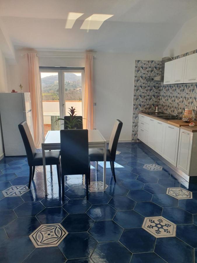 Setteabbracci Suite & Apartments Baronissi Bagian luar foto