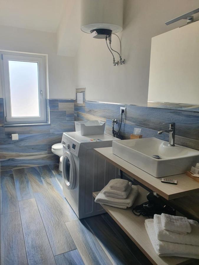 Setteabbracci Suite & Apartments Baronissi Bagian luar foto