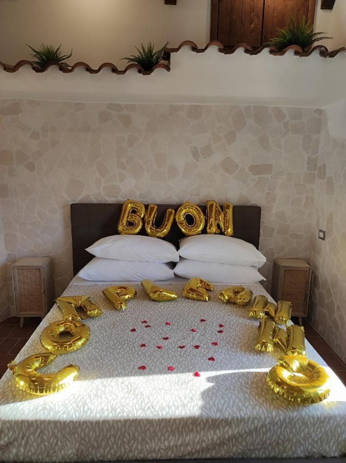 Setteabbracci Suite & Apartments Baronissi Bagian luar foto