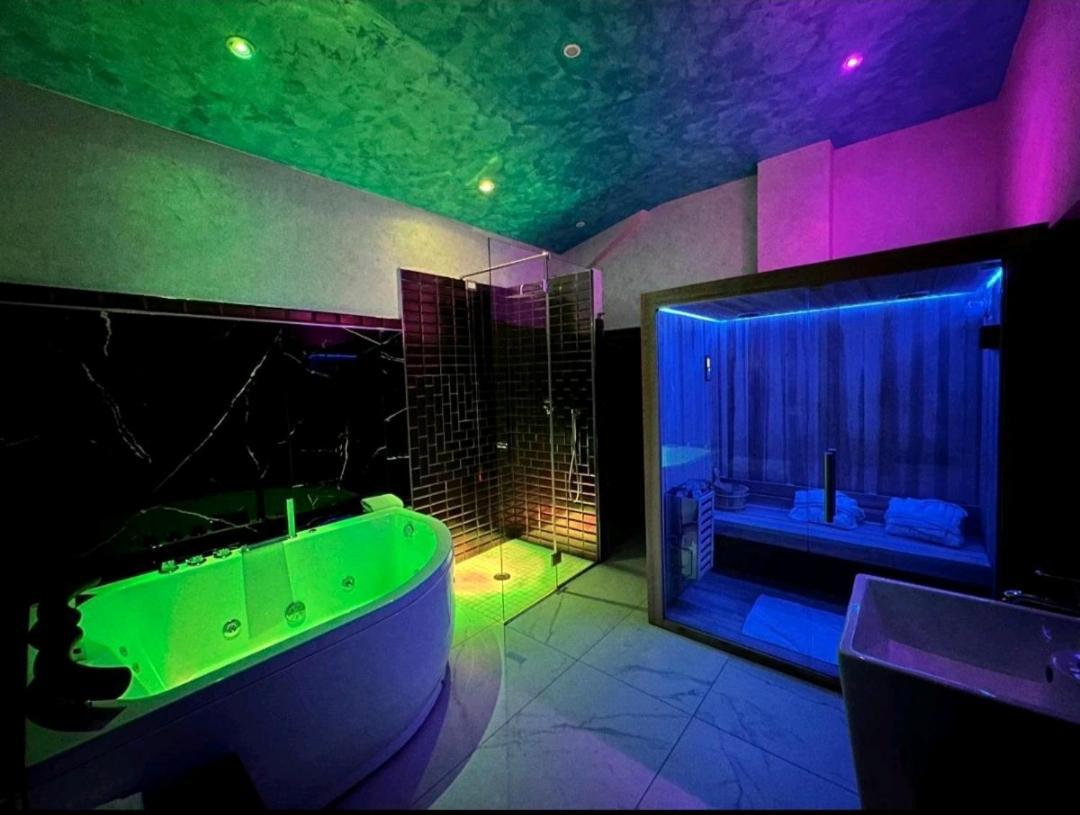 Setteabbracci Suite & Apartments Baronissi Bagian luar foto